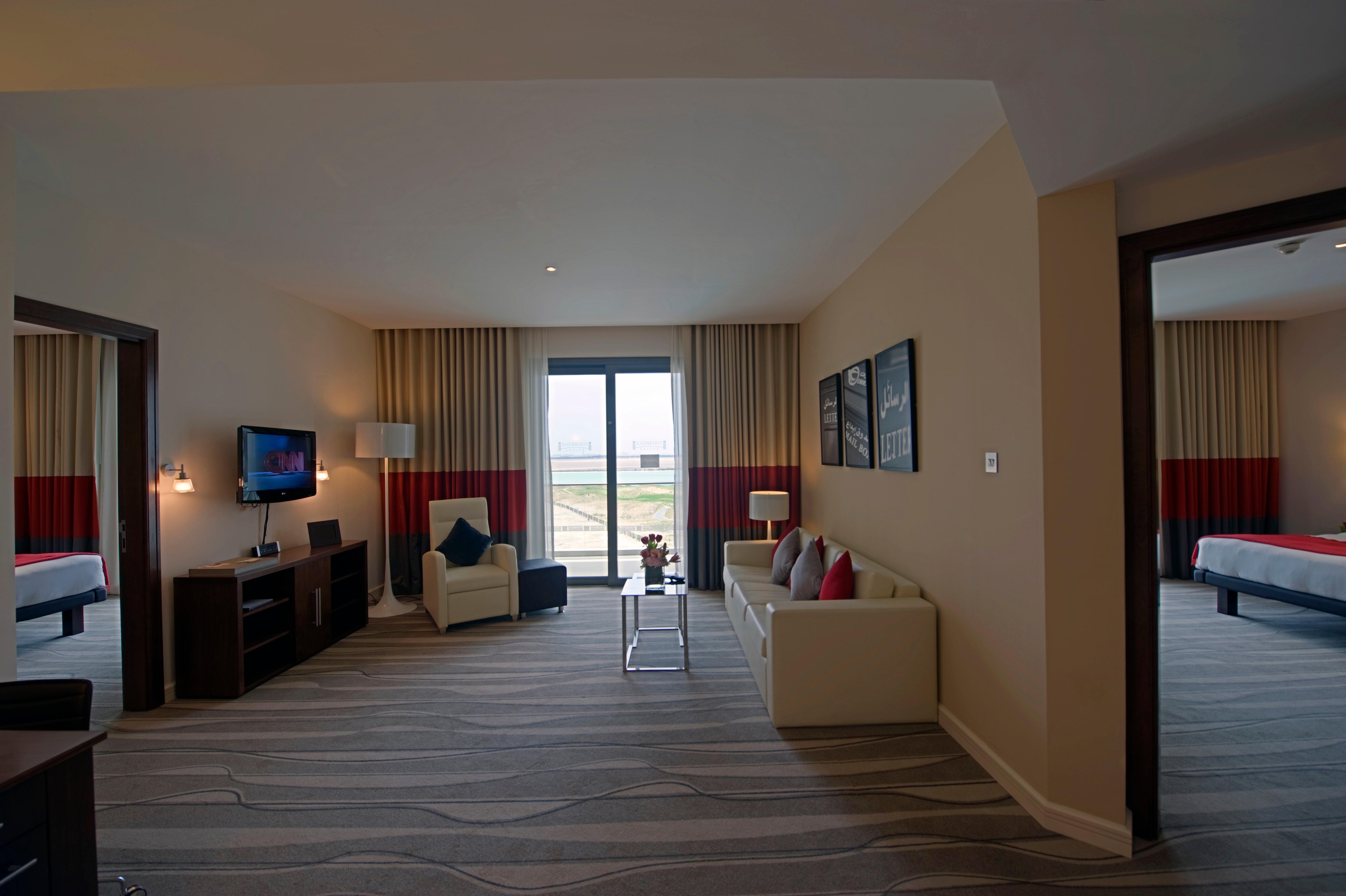 Staybridge Suites Yas Island Abu Dhabi, An Ihg Hotel Екстериор снимка